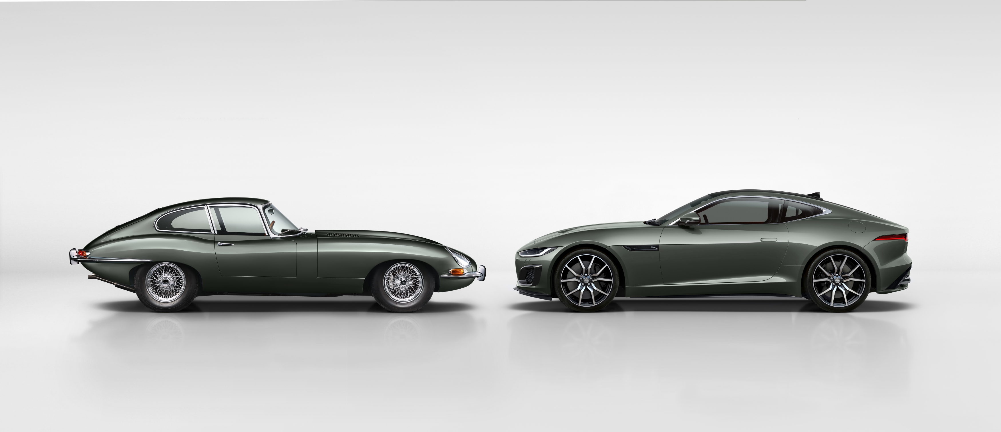 Jaguar F-TYPE Heritage 60 Edition Pays Homage to Iconic E-type