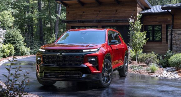 2024 Chevrolet Traverse Debuts with Aggressive, Truck-Like Style 3