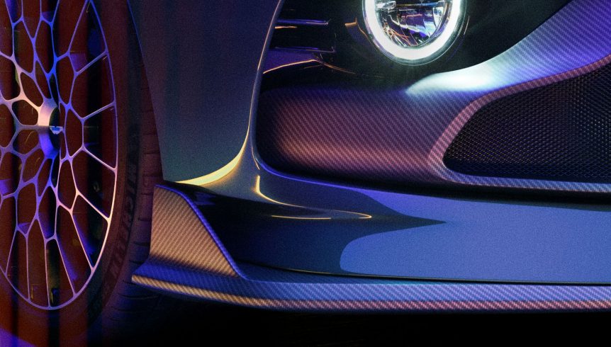 Aston Martin Valour: 6-Speed, V12 Monster with Tweed Seats 7