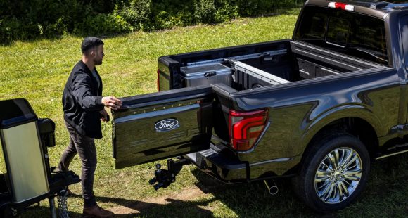 2024 Ford F-150 Debuts with More Tech, Updated Looks 36
