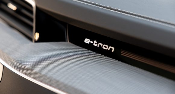 2024 Audi Q8 Sportback e-tron 7