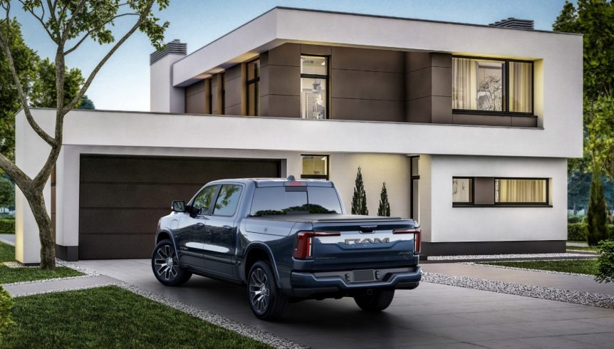 2025 Ram 1500 Ramcharger Debuts as Extended Range EV; Electric Propulsion with an ICE Twist 3