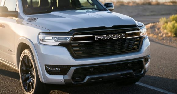 2025 Ram 1500 Ramcharger Debuts as Extended Range EV; Electric Propulsion with an ICE Twist 12