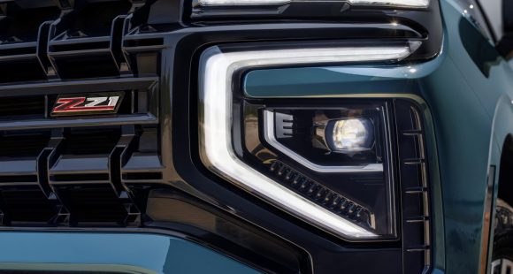 Chevrolet Refreshes Tahoe and Suburban for 2025; Extra Tech and a More Powerful Diesel 10