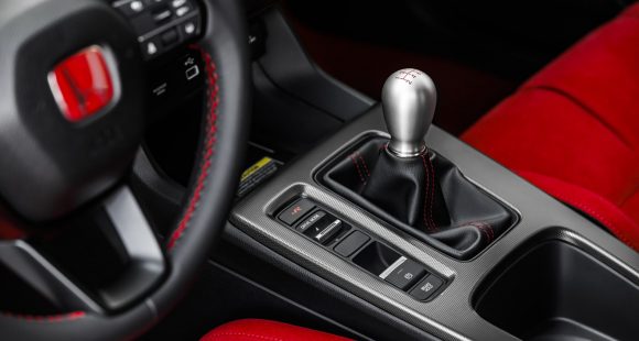 2023 Honda Civic Type R Gear Shift
