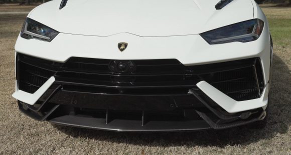 2024 Lamborghini Urus Performante Grille