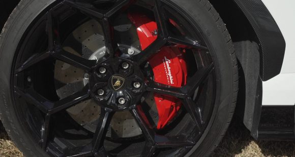 2024 Lamborghini Urus Performante Wheel Detail