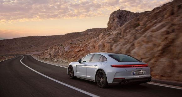2024 Porsche Panamera Gains Two More E-Hybrid Trims 4