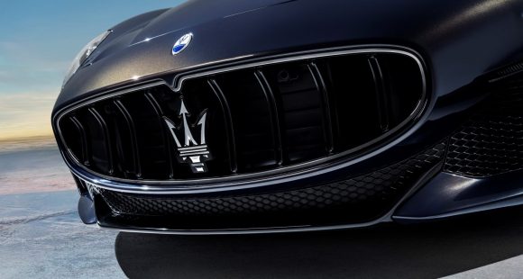 Maserati Unveils GranCabrio, a Convertible GranTurismo 3