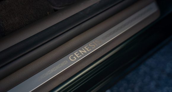 2024 Genesis GV80 Sill