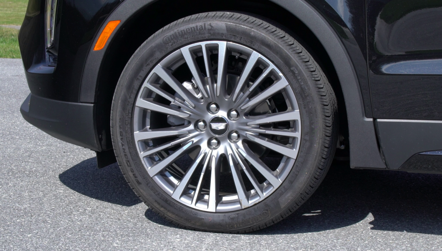 2024 Cadillac XT4 Wheel