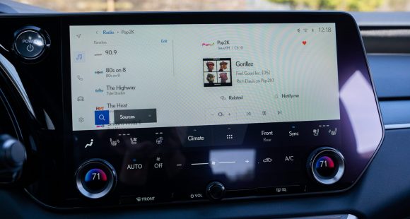 2024 Lexus RX450h+ Infotainment Screen