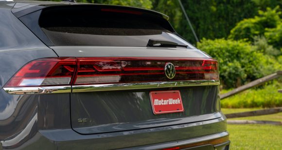 2024 Volkswagen Atlas Cross Sport Rear Detail