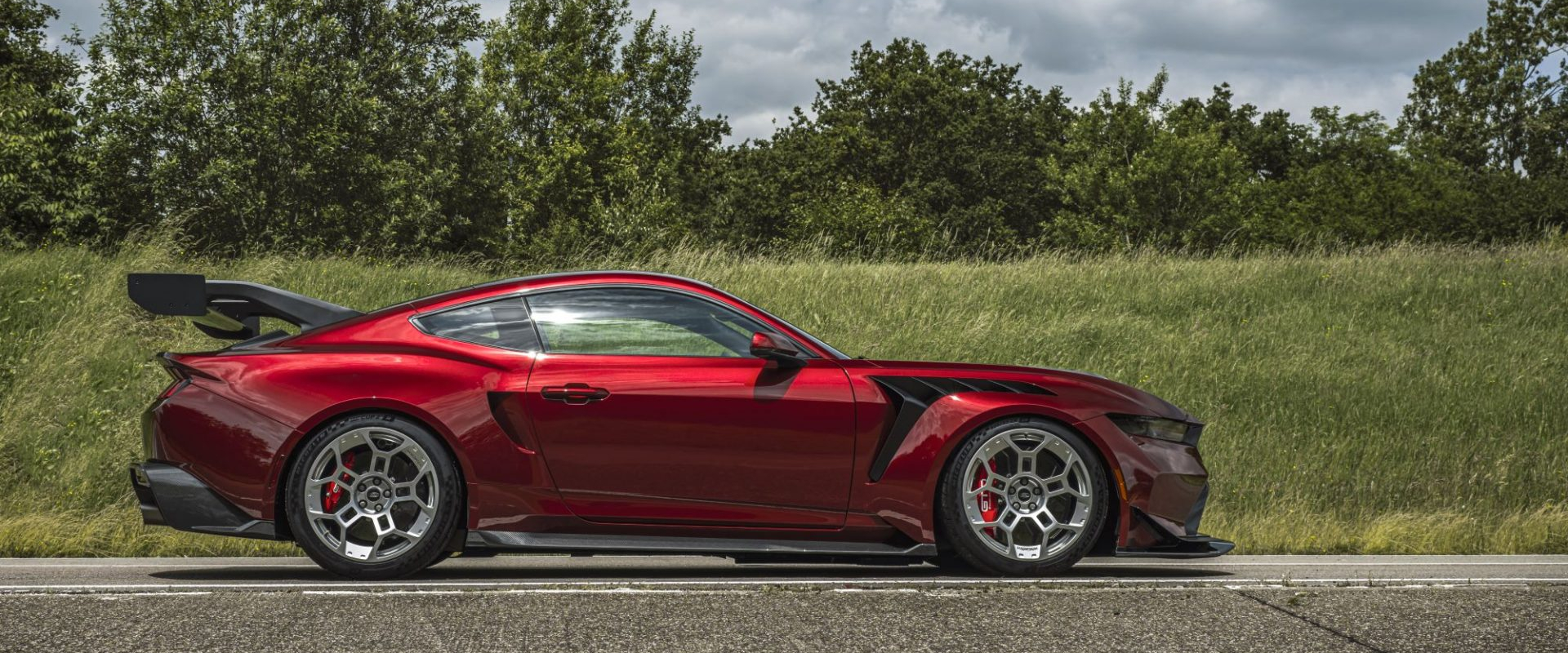 Ford Mustang GTD Carbon Series Debuts at Le Mans; Performance Pack, Interior Revealed 4