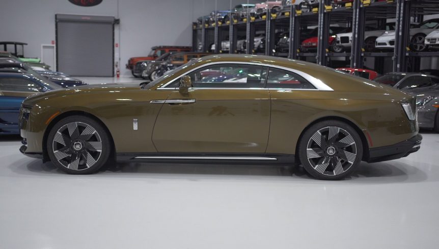 2024 Rolls-Royce Spectre Profile