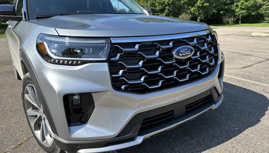 2025 Ford Explorer Grille