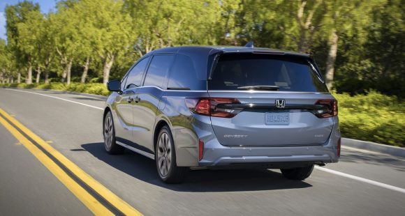 2025 Honda Odyssey Refreshed to be a Sportier Minivan 1