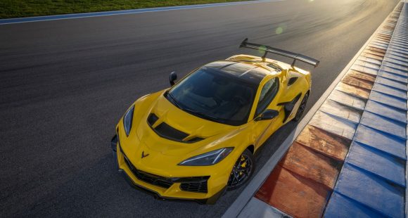 Chevrolet Corvette ZR1 is Back; Most Powerful ‘Vette Ever 10