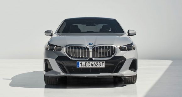 2024 BMW i5 M60 4