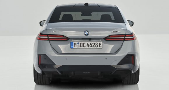 2024 BMW i5 M60 5