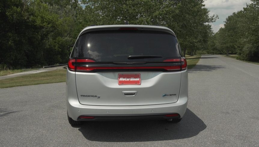 2024 Chrysler Pacifica PHEV 5