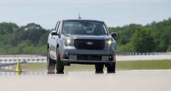 2025 Ford Maverick Lobo is a Compact Street-Performance Truck 2