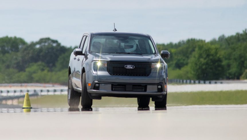 2025 Ford Maverick Lobo is a Compact Street-Performance Truck 2