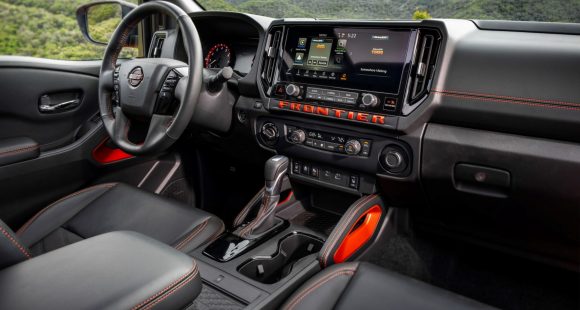 2025 Nissan Frontier Refresh Gives Long-Bed Buyers More Options 7