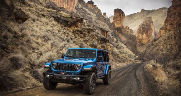 2025 Jeep Wrangler Manual Made V6 Exclusive 2