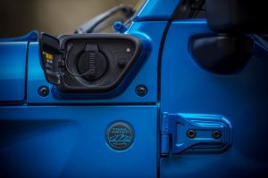 150,000 Plug-In Hybrid Jeeps at Fire Risk