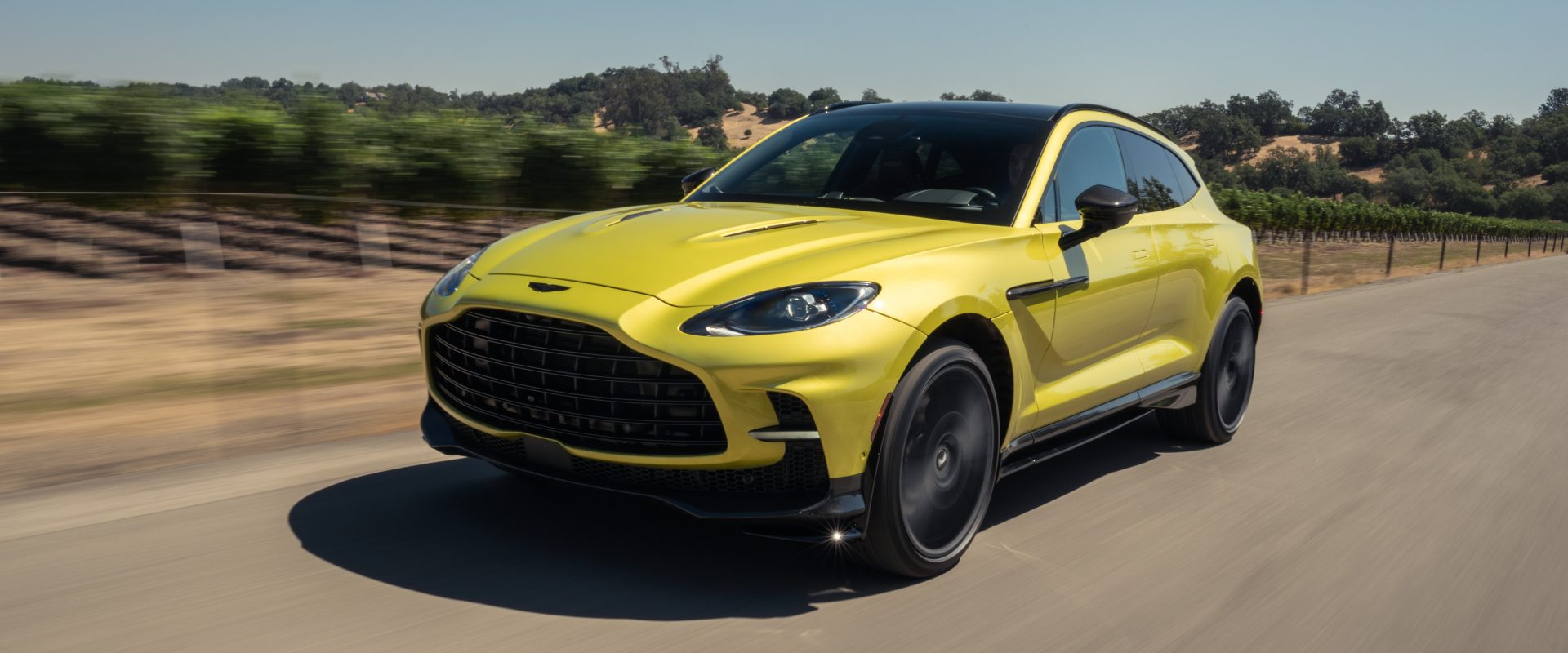 2025 Aston Martin DBX707