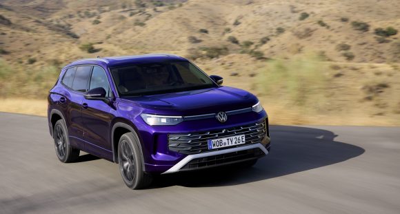 2025 Volkswagen Tayron Teases New Tiguan 6