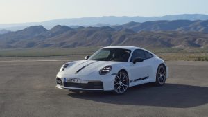 Porsche 911 Carrera T: Coupe or Cab, but Manual Only 3