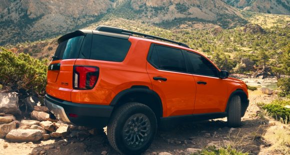 2026 Honda Passport Breaks Mold by Joining Boxy Trend 4