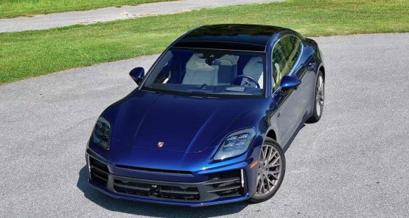 2024 Porsche Panamera 11