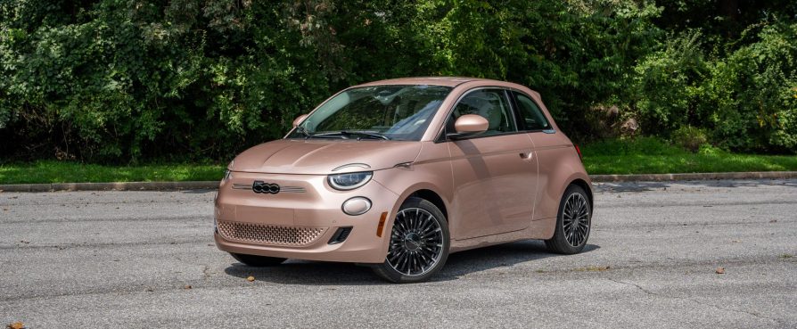 2024 Fiat 500e 13