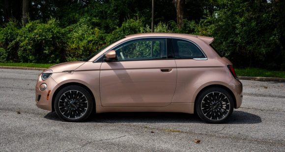 2024 Fiat 500e 17