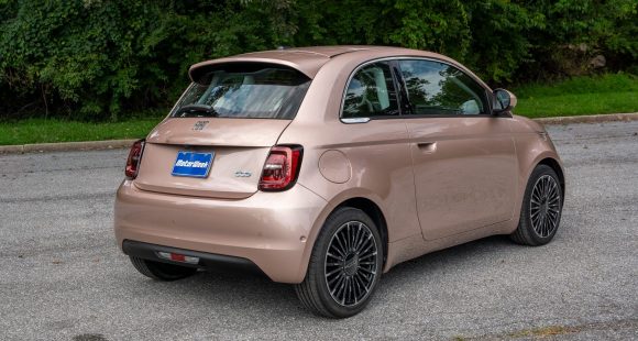 2024 Fiat 500e 21