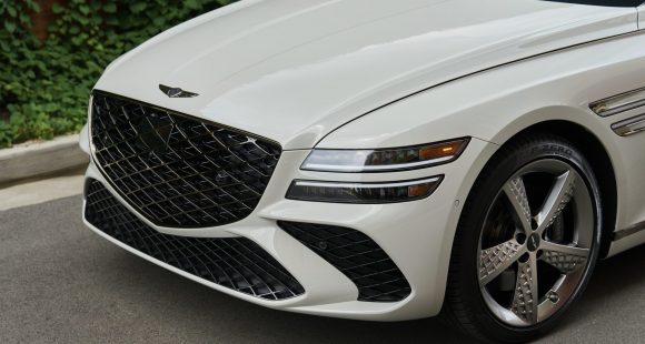 2025 Genesis G80 11