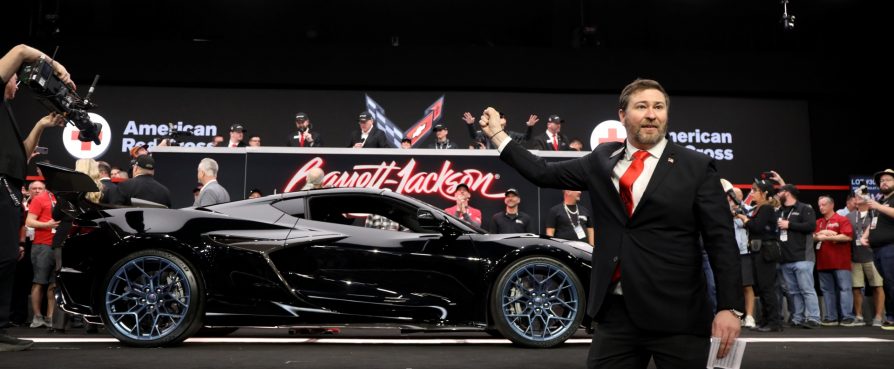 First 2025 Chevrolet Corvette ZR1 Sold; Raised $3.7 Million for Charity 1