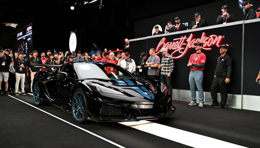 First 2025 Chevrolet Corvette ZR1 Sold; Raised $3.7 Million for Charity 3