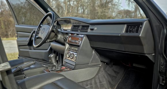 1986 Mercedes-Benz 190e 2.3-16 11