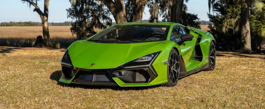 2024 Lamborghini Revuelto 3