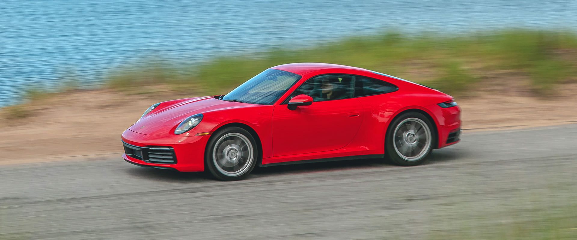 2025 Porsche 911 Carrera 23