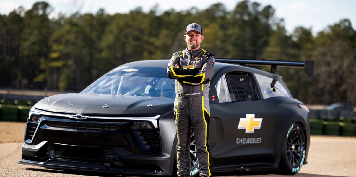 Chevrolet Blazer EV.R Prototype Debuts Ahead of Daytona 500 1