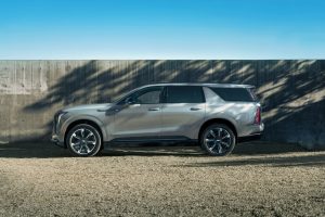 Cadillac Escalade IQL Makes a Big EV Utility Even Bigger